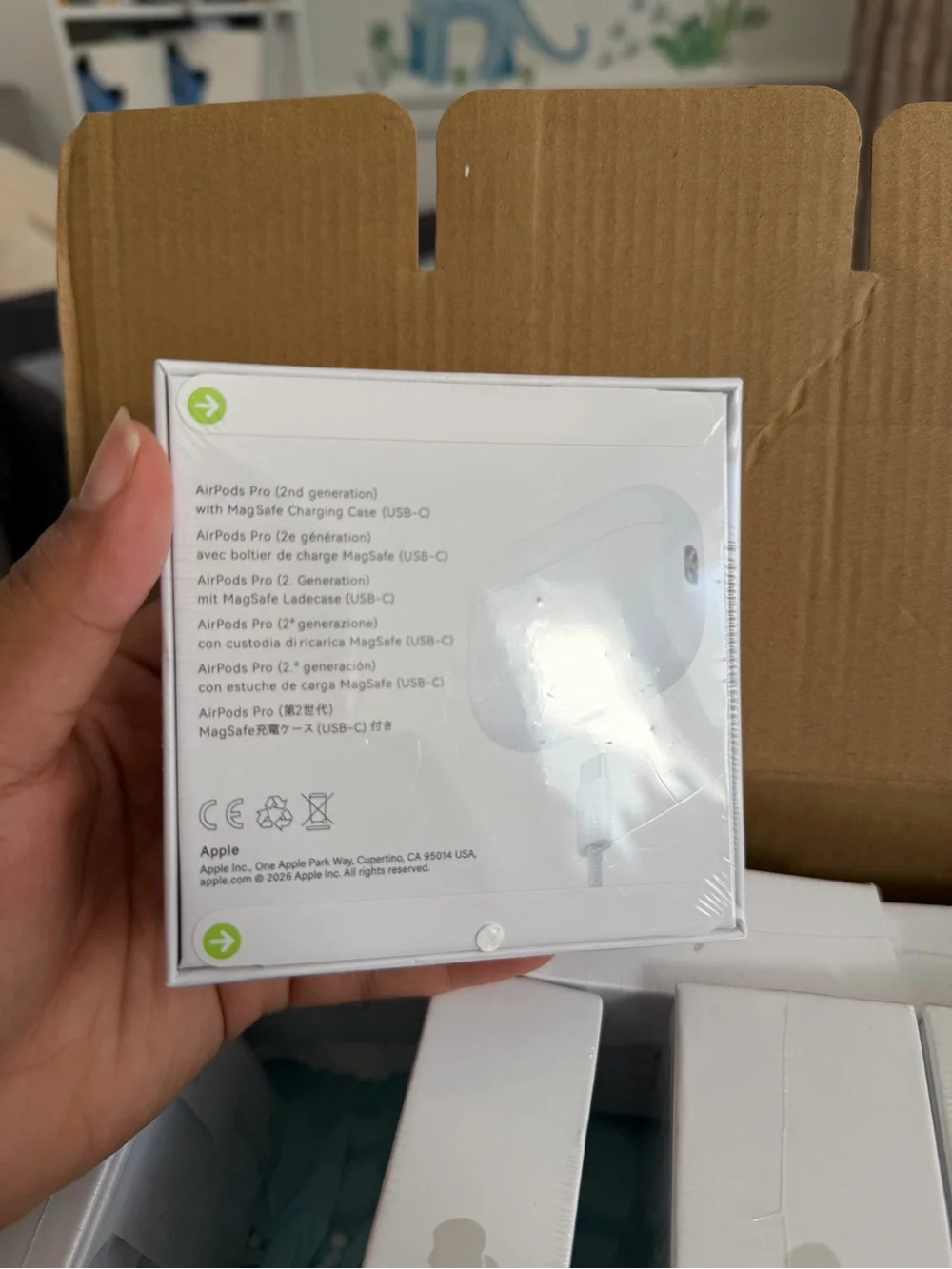 Apple White Wireless Earbuds with Charging Case